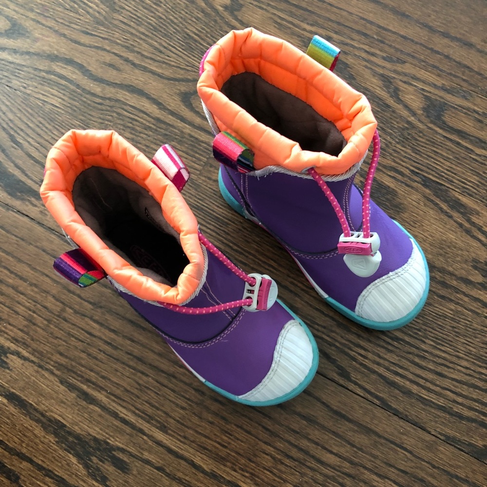 Keen Waterproof Boot, Size 8 Toddler